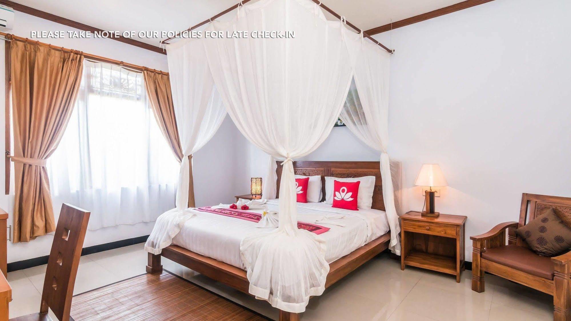 เซน รูมส์ อูบุด งูห์ คูนิง Hotel ภายนอก รูปภาพ