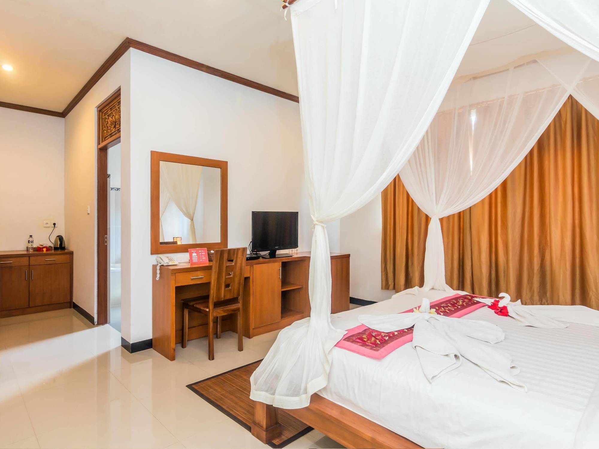 เซน รูมส์ อูบุด งูห์ คูนิง Hotel ภายนอก รูปภาพ